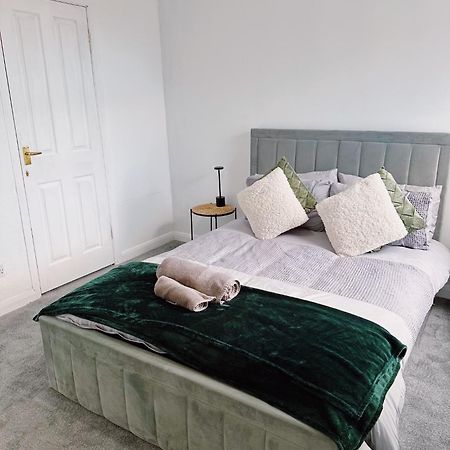 Ty Noah- Newly Refurbished Home In The Heart Of Pembrokeshire Milford Haven Exterior foto